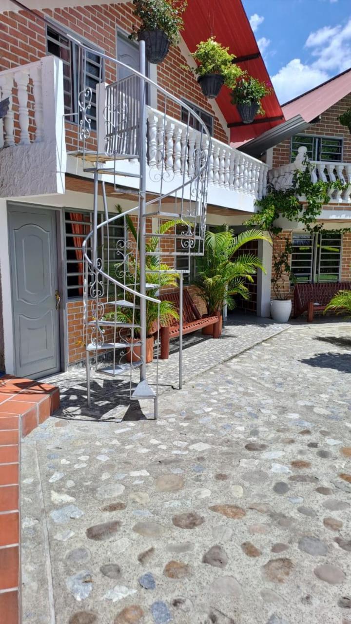 Cabanas Amalu San Agustin  Ngoại thất bức ảnh